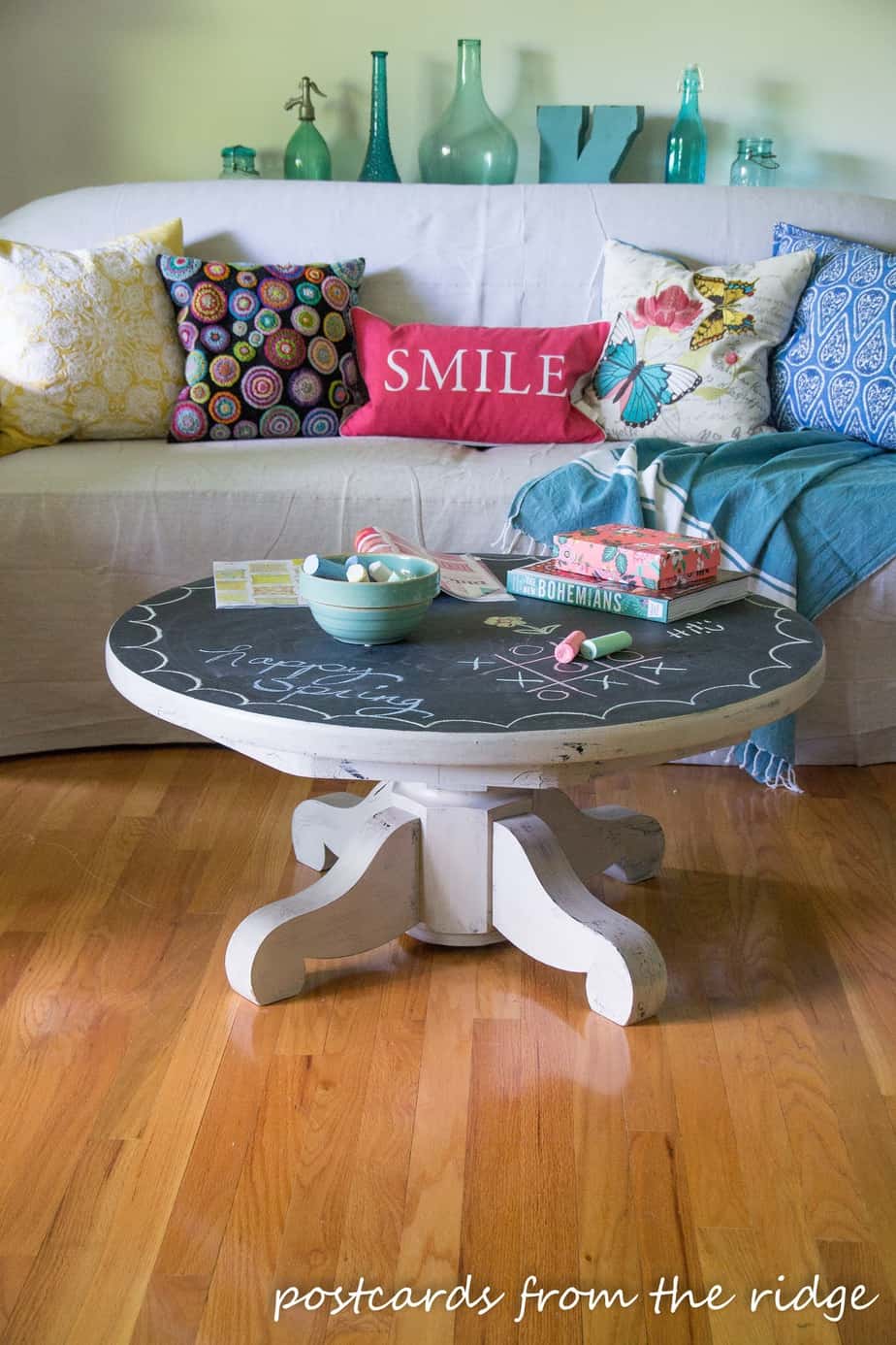 Fun chalkboard painted pedestal table inspired by Pottery Barn