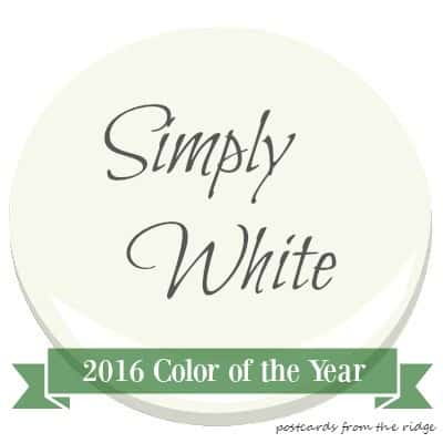 benjamin moore simply white color swatch