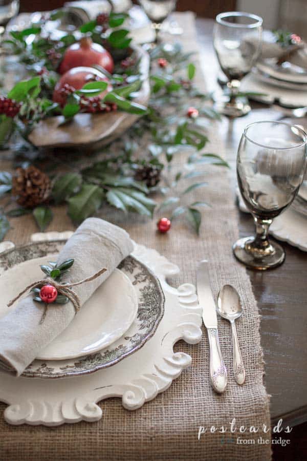 Christmas table setting with natural and rustic decor
