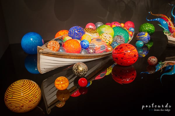 Chihuly museum glass orbs