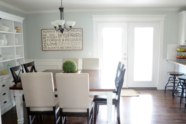 dining room with walls painted in benjamin moore quiet moments