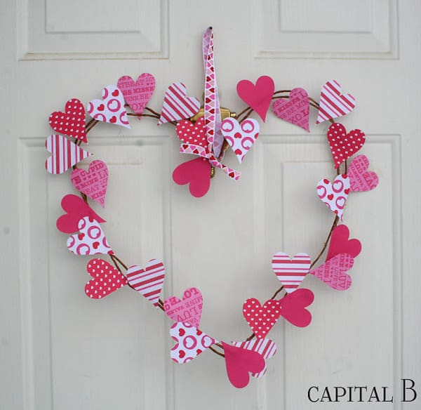 heart shaped wreath with little paper hearts