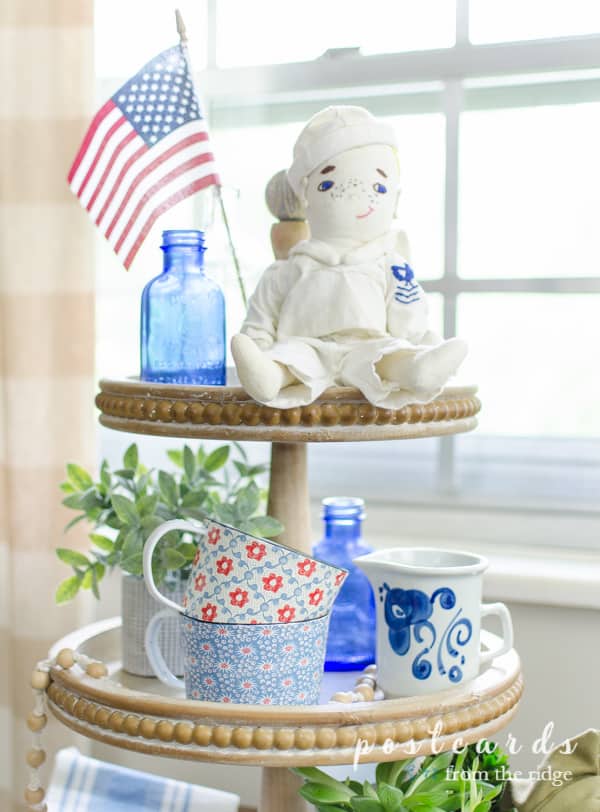 Three Steps to a Patriotic Decorated Tier Tray
