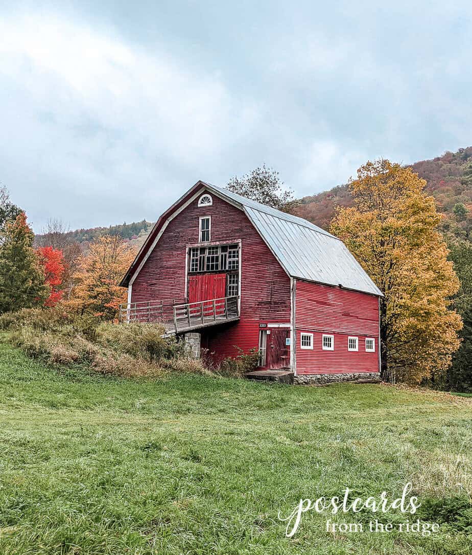 old red barn in Vermont