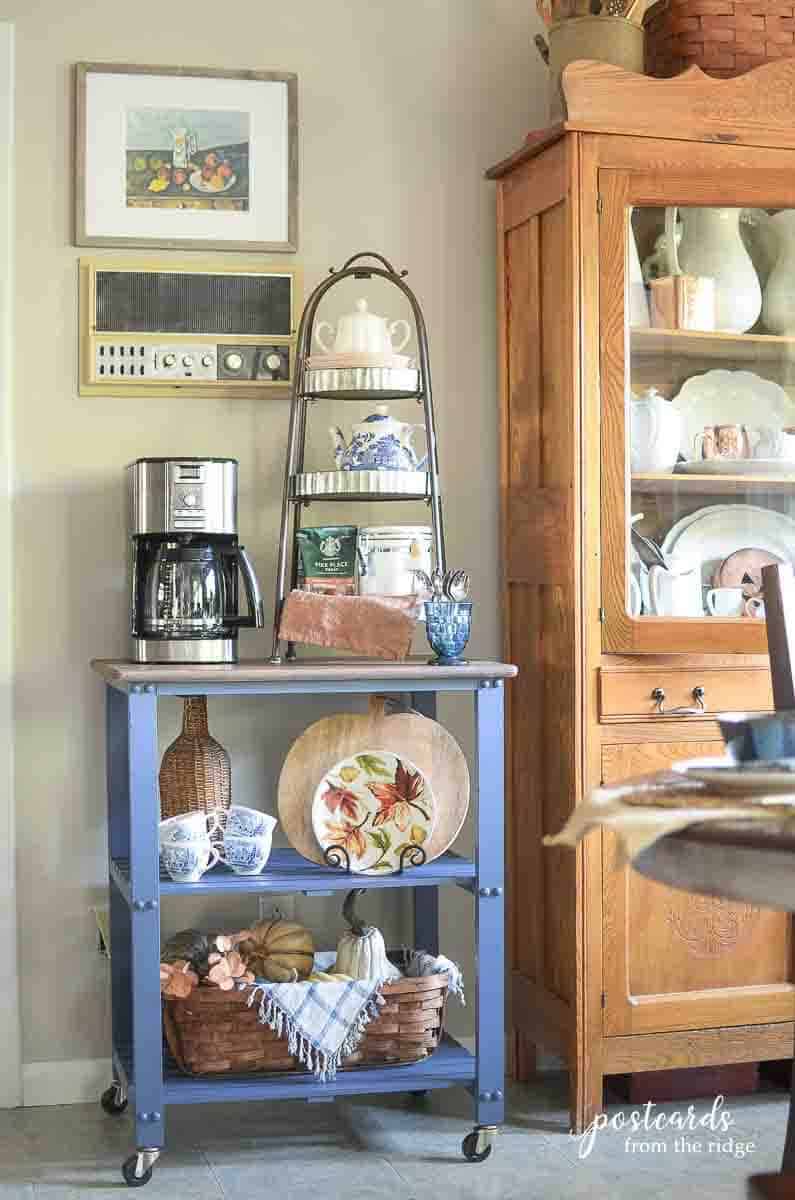 coffee cart with fall decor ideas