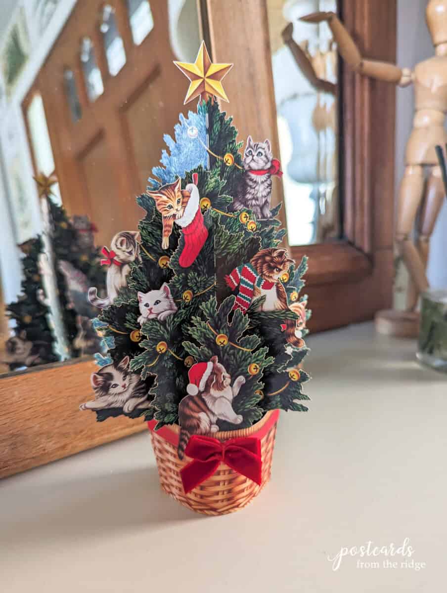 meowy Christmas tree pop up